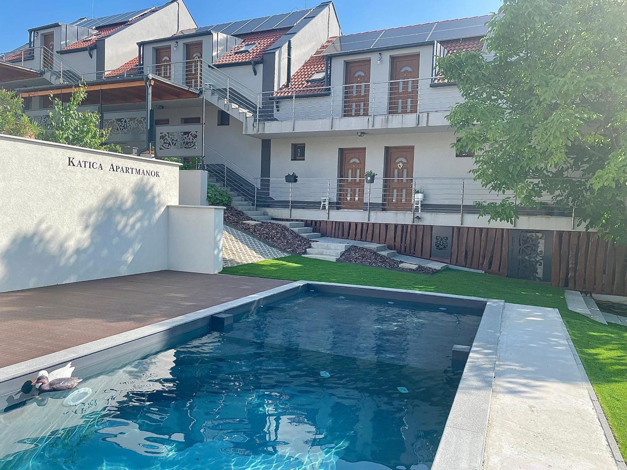 Katica Szallas Apartmán Balatonkenese